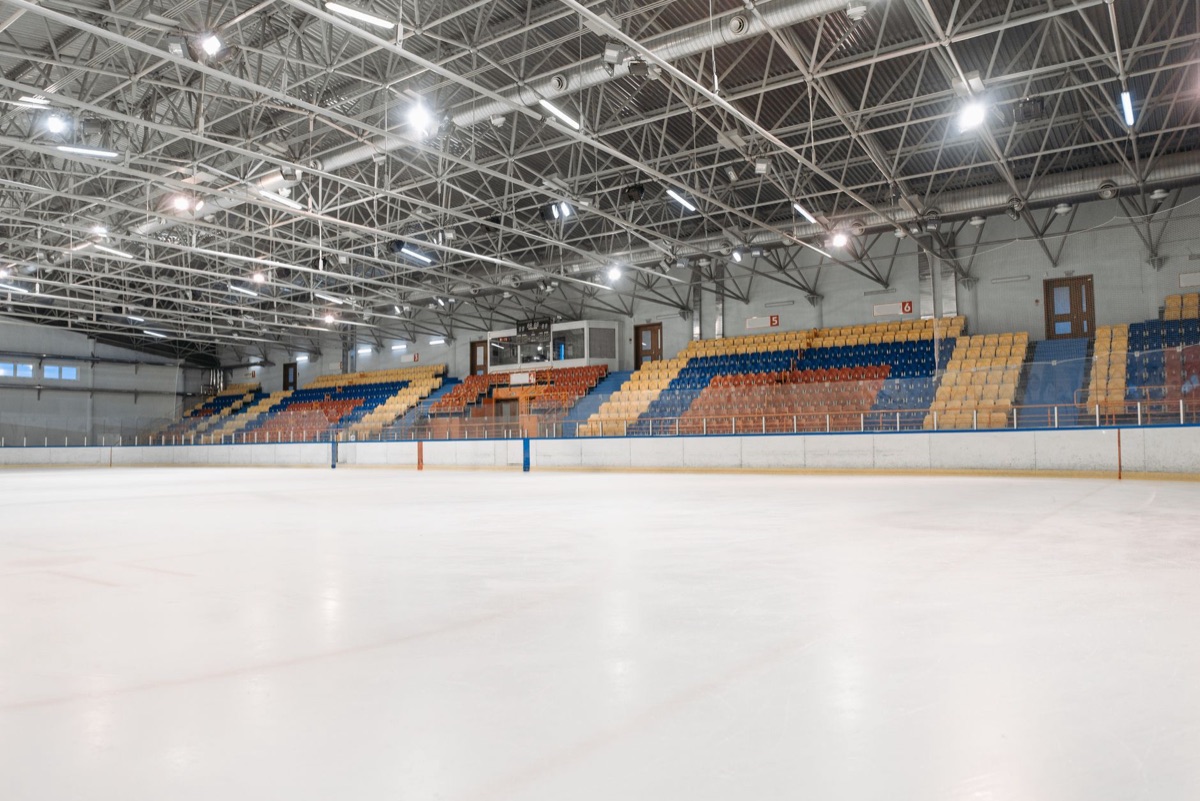 Stade de sport éclairé