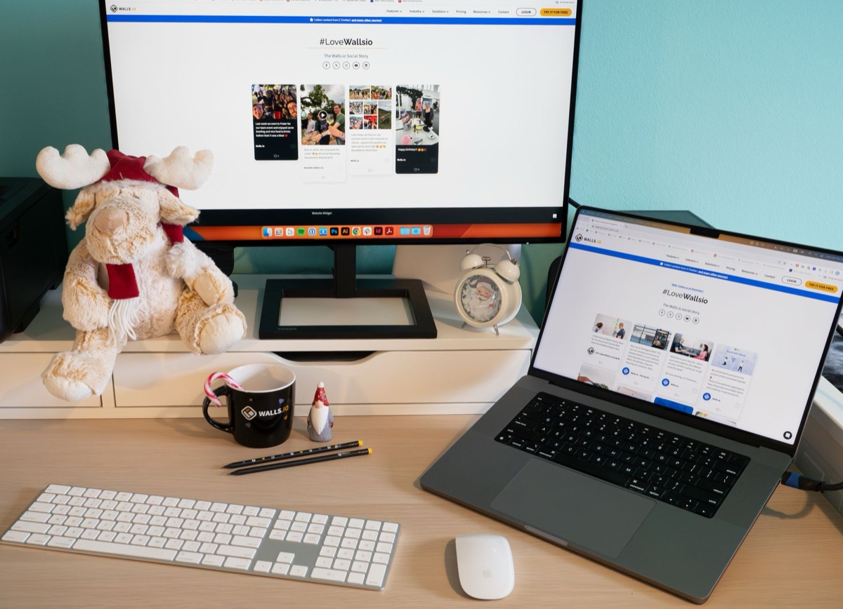 Setup ordinateur et moniteur aux États-Unis