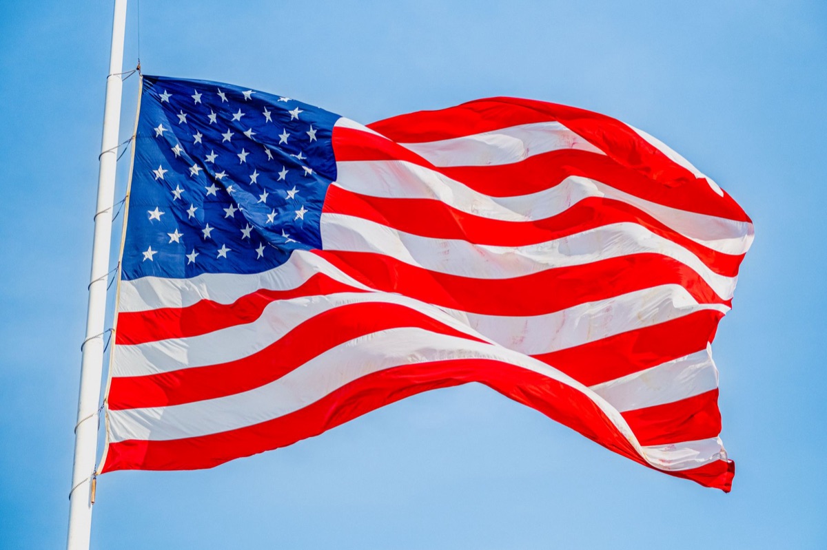 Die amerikanische Flagge im Wind